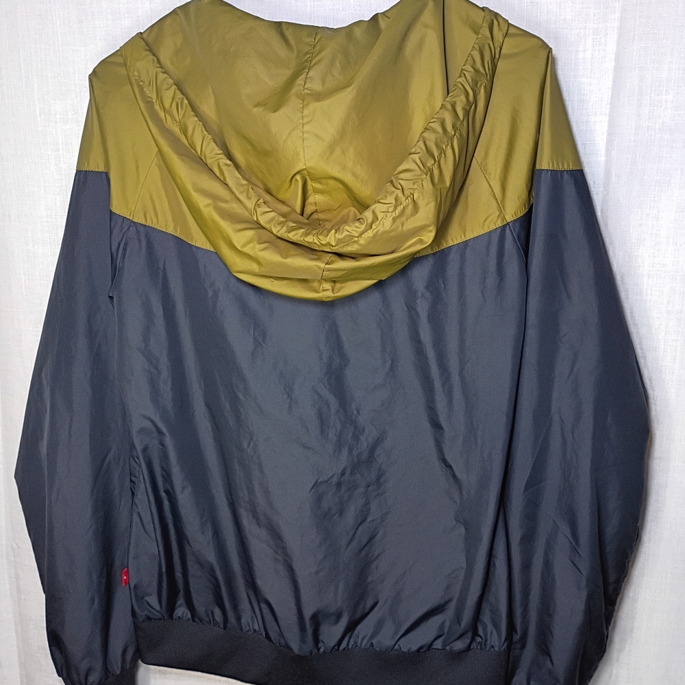 Nike Black and Olive Green Hooded Windbreaker - Picture 6 of 7